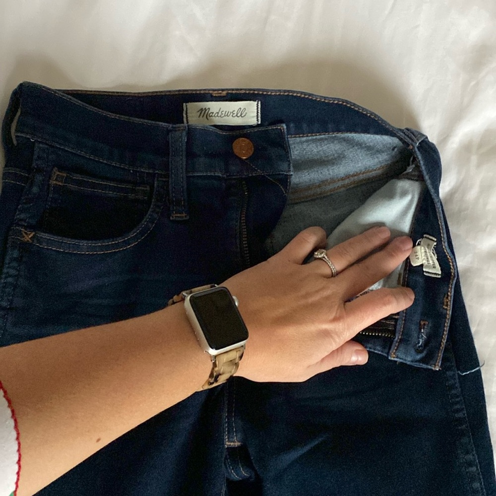 Madewell like new , “roadtripper” jeans , dark wash, soft material - Picture 2 of 3